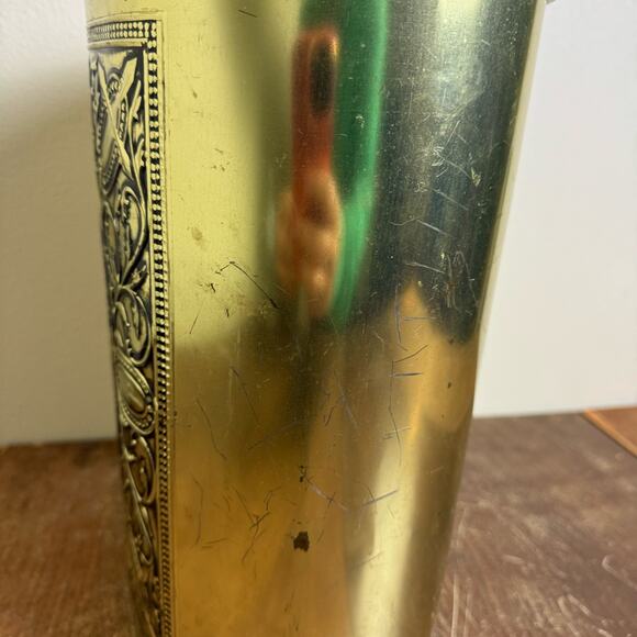 Vintage MCM Harvell Gold Oval Metal Trash Can 13"‎ Embossed Crosses Waste Basket - Picture 5 of 10